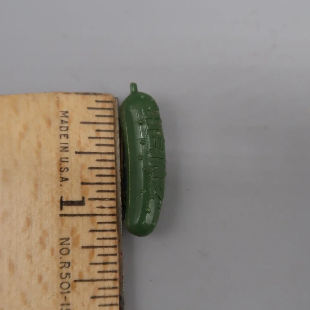 Original Vintage HEINZ Pickle Pin Back Hat Pin Lapel Pin 1980 80s